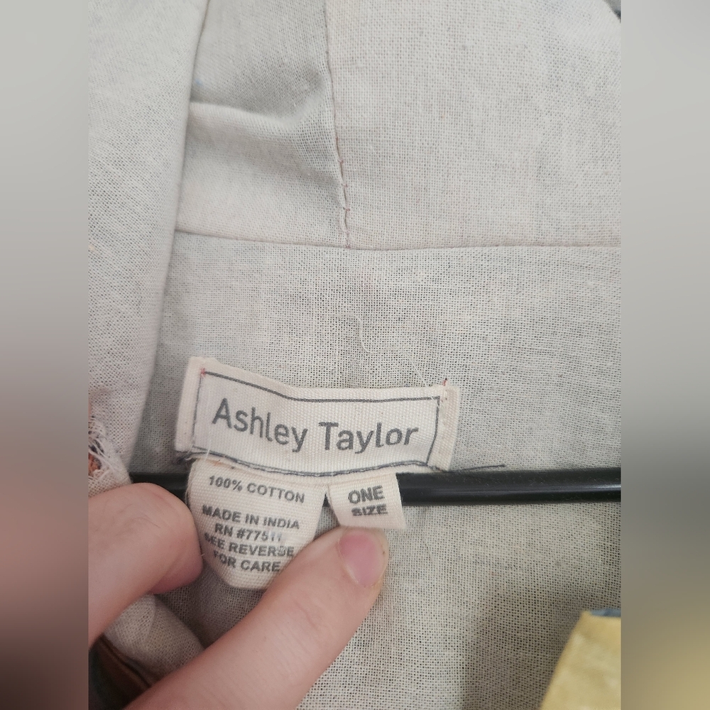 NWOT Ashley Taylor One Of A Kind Kantha Quilted Beautiful Patchwork Coat Onesize - Picture 3 of 5